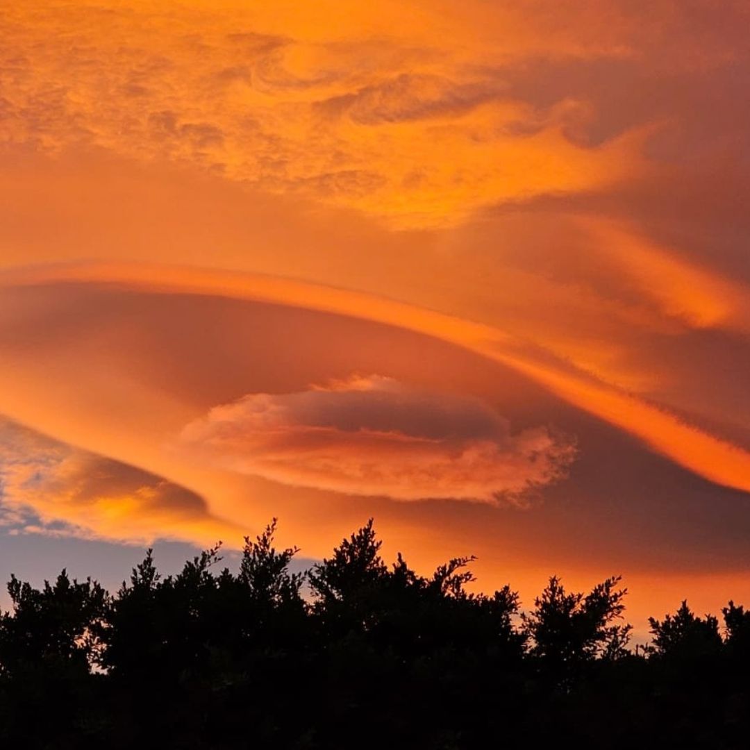 Fotogalería | ¡Asombroso Atardecer en la Ciudad de México! ¿Qué son las Nubes Lenticulares?