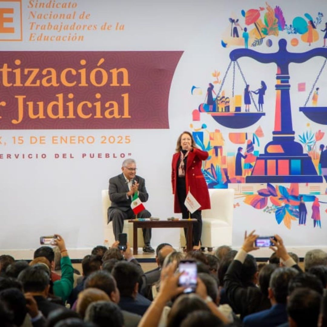 Ministra Yasmín Esquivel en reunión con integrantes del SNTE por elección judicial