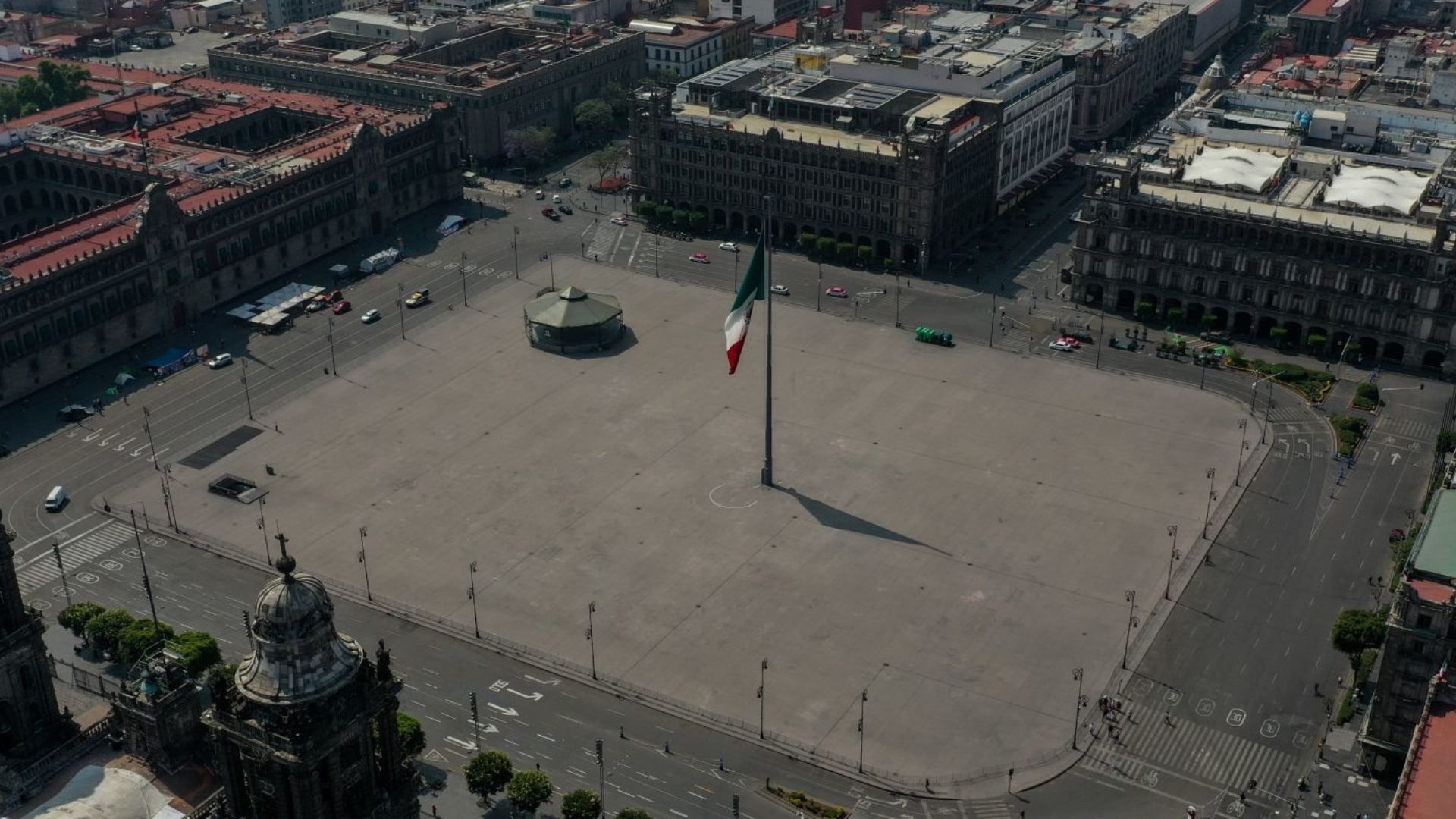 Zócalo Peatonal: ¿Qué Autos SÍ Pueden Circular en la Zona?