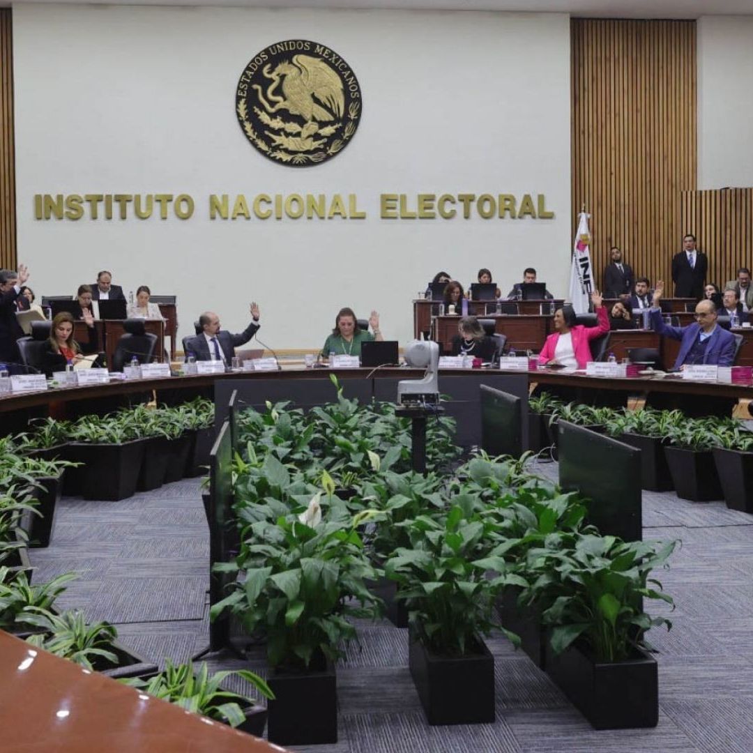 De acuerdo al Instituto Nacional Electoral (INE) para registrar un partido político, los ciudadanos deben asistir a las asambleas de una organización
