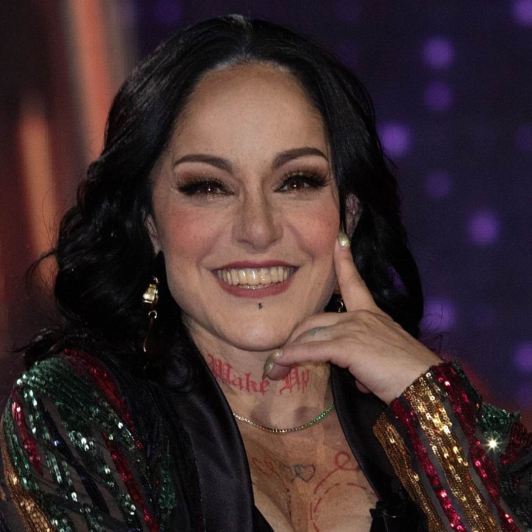 Lolita Cortés Responde a Duras Críticas de Yuridia y Apio por Cantar Tema de Mon Laferte | Video