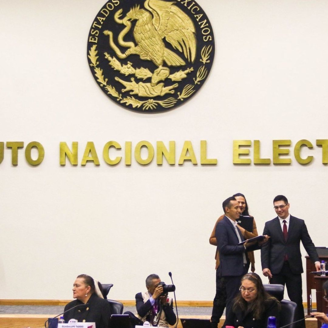 Comisiones del INE Aprueban Reglas para Proceso Judicial; Prohíben Actos Anticipados