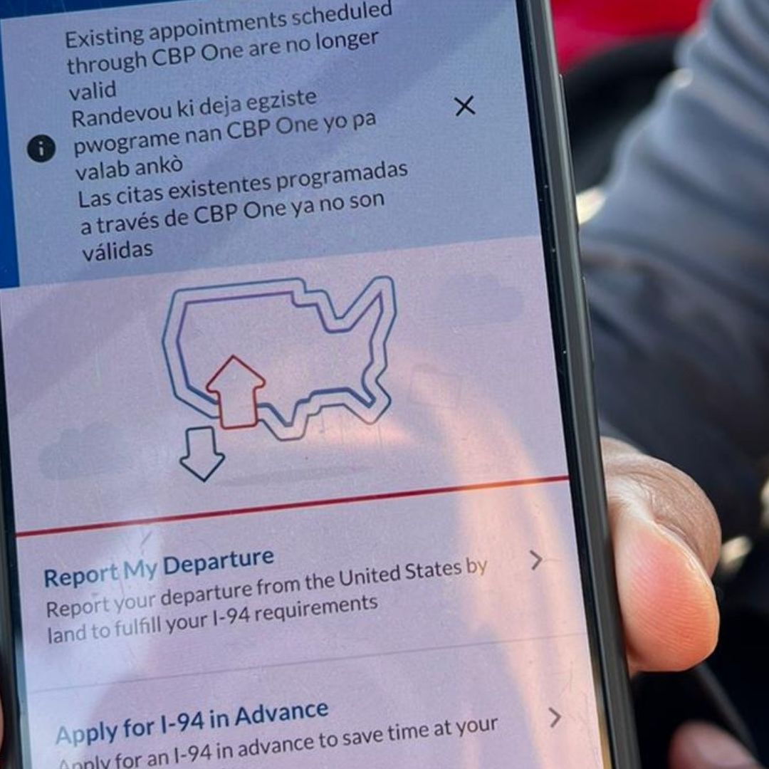 Migrante Relata cómo Fue Cancelada su Cita en CBP One luego de Toma de Posesión de Trump
