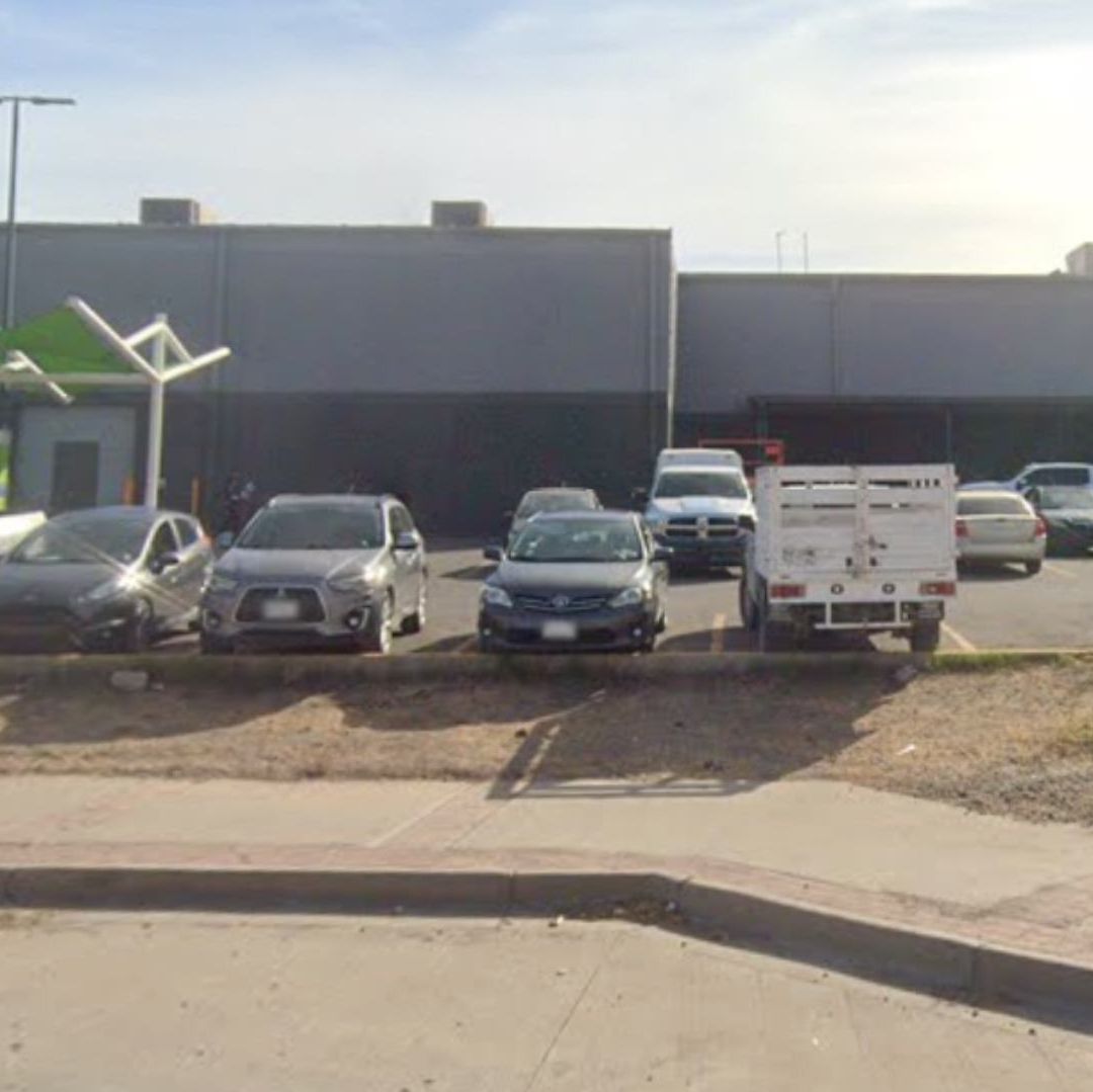 Joven Amenaza a Guardias de Supermercados con Réplica de Arma de Fuego en Hermosillo