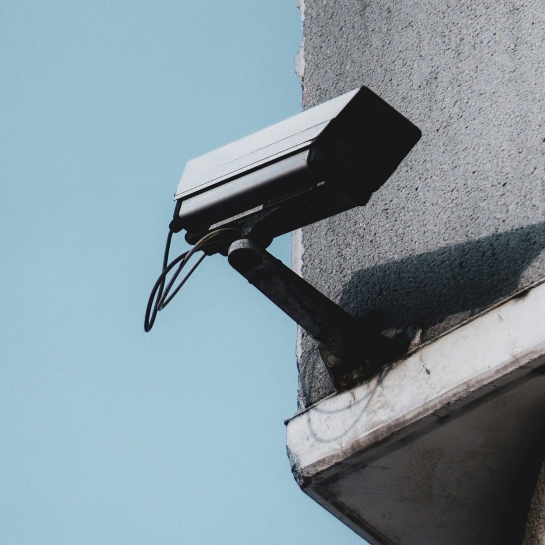 ¿Hay Multa por Instalar Cámaras de Vigilancia en tu Casa? INAI Aclara si Hay Sanción