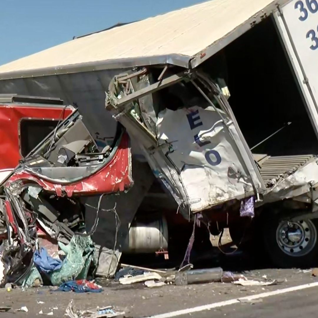 Fatal Accidente en Autopista a Colima Deja Saldo de 2 Muertos