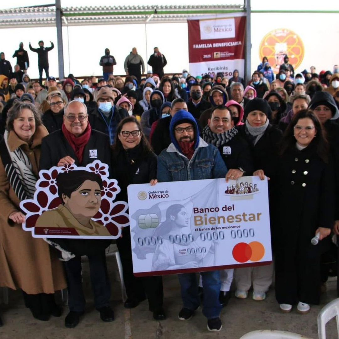 Ya inició entrega de tarjetas Beca Rita Cetina 2025 Coordinador da anuncio para secundaria