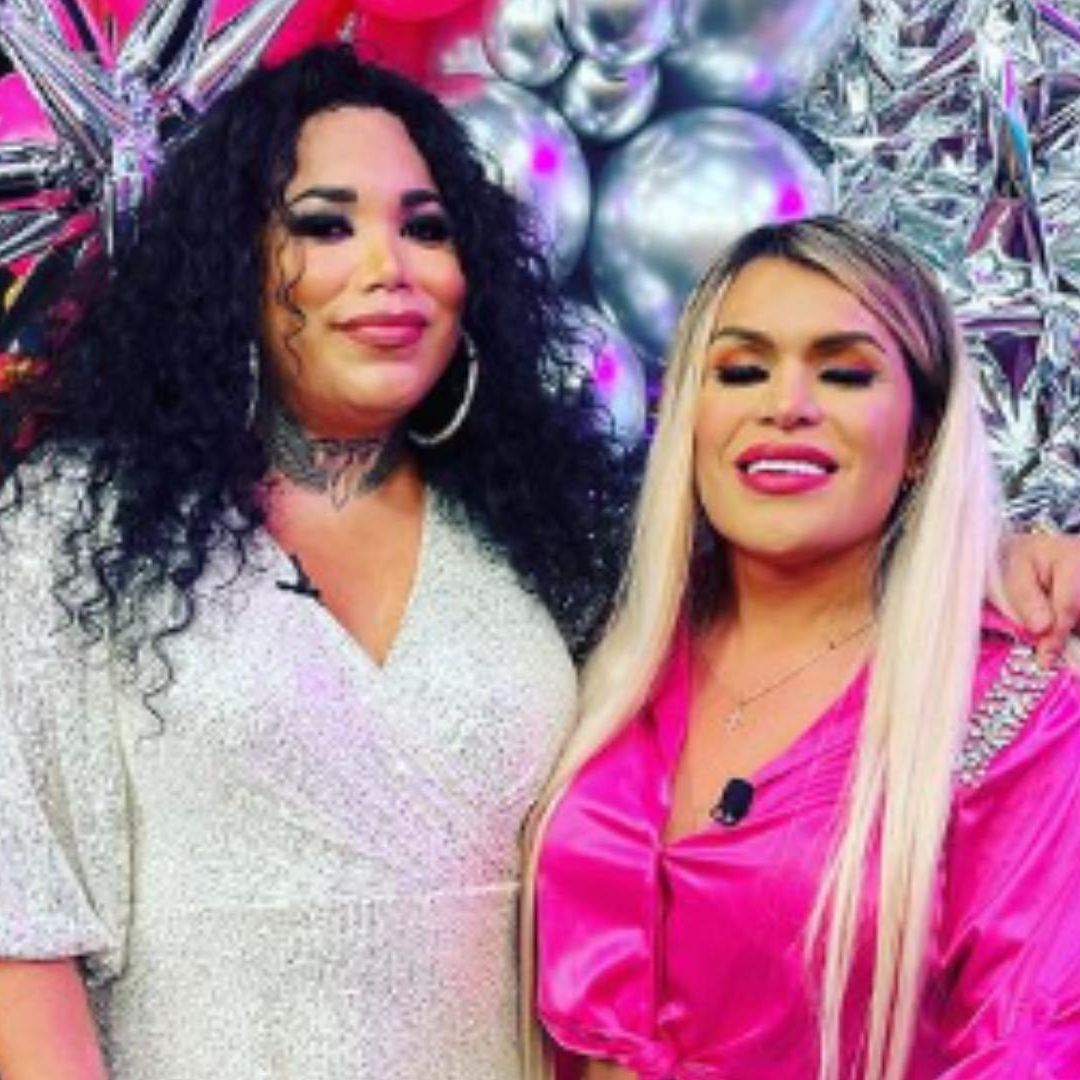 Wendy Guevara Apoya a Su Amiga Paolita