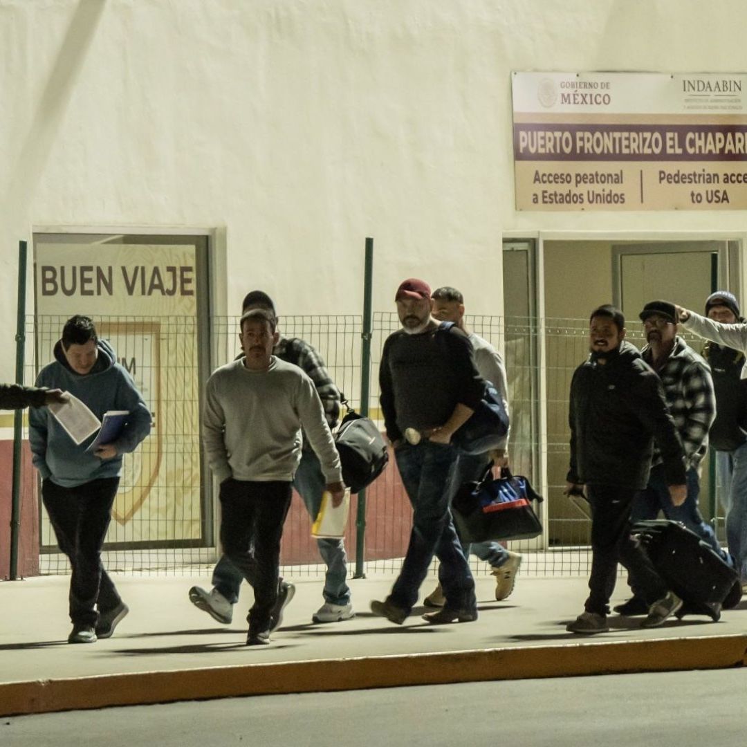 ¿Qué Oficios Tienen? Industriales Mexicanos Prometen Apoyar a Deportados