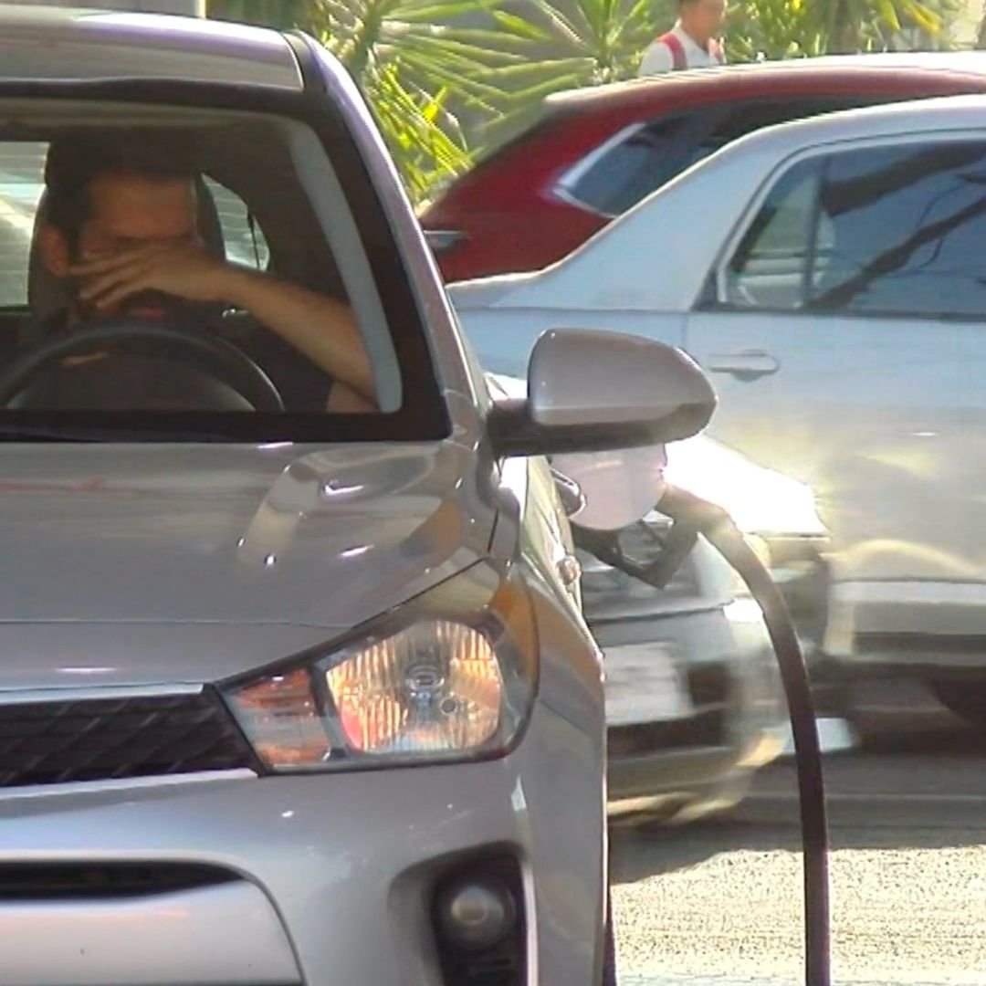 El precio estándar de la gasolina premium en diferentes gasolineras en Monterrey, se mantienen en $27.69