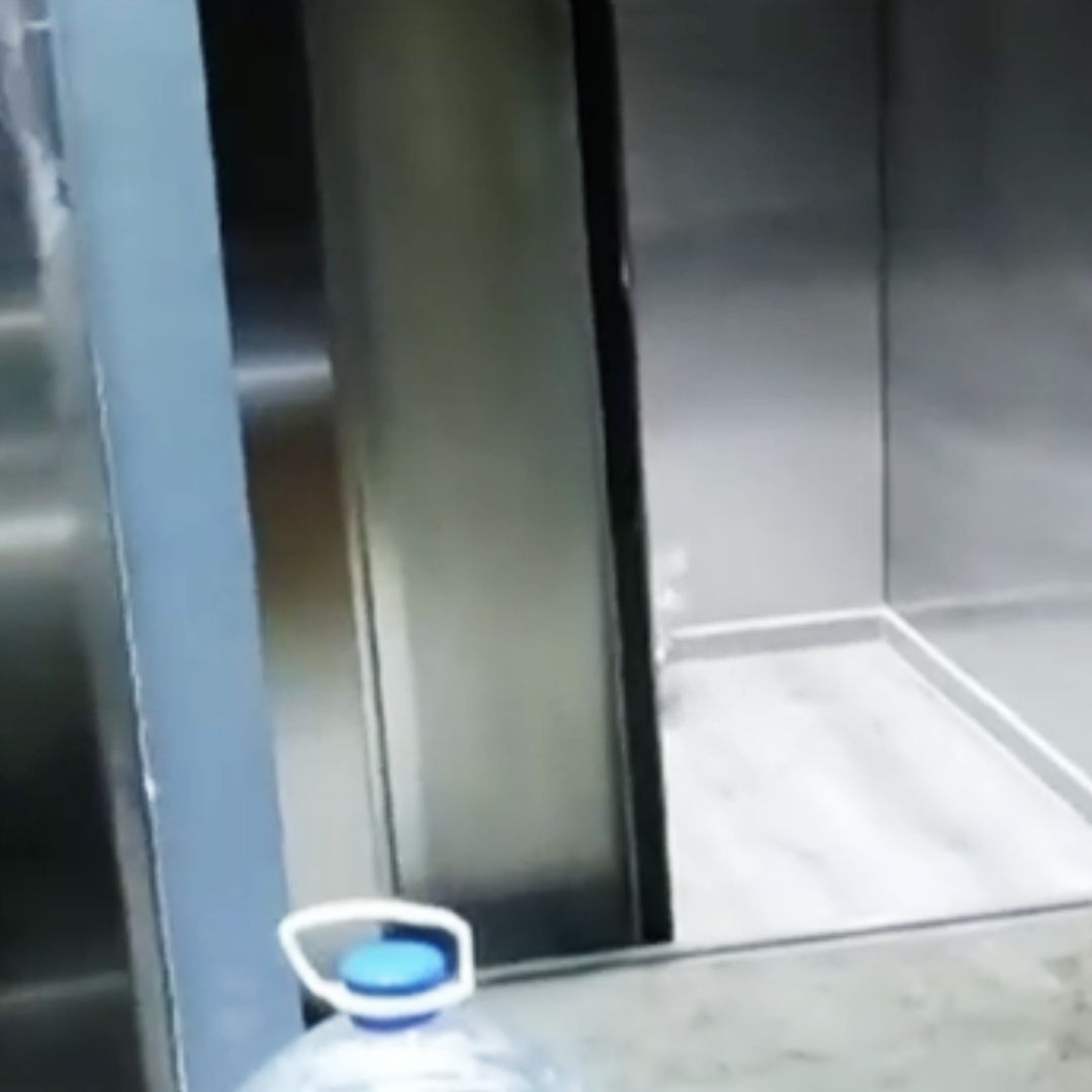 Cae Elevador con 11 Personas en Hospital de Monterrey; ¿Cuál Fue la Causa?