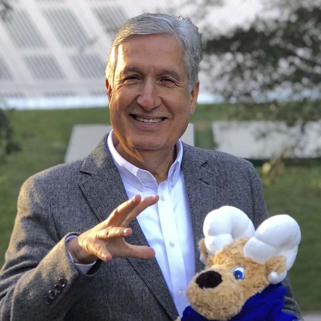 David Noel Ramírez, Rector Emérito del Tec de Monterrey se Encuentra Hospitalizado