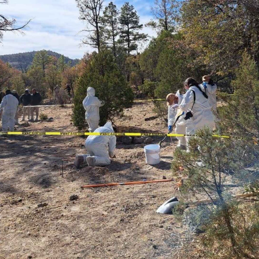 Encuentran 38 Fosas Clandestinas en Casas Grandes; Recuperan 60 cuerpos
