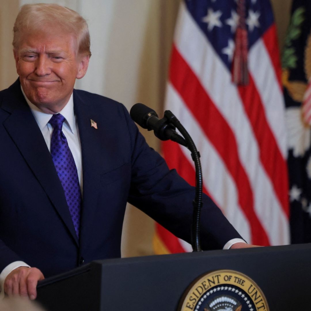 Trump Promulga Ley que Exige Detención de Migrantes Indocumentados Acusados de Delitos