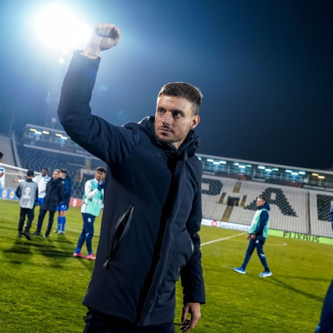 Debut de Martín Anselmi con Porto: Gana y Avanza en Europa League, Pero el Azul Prepara Demanda