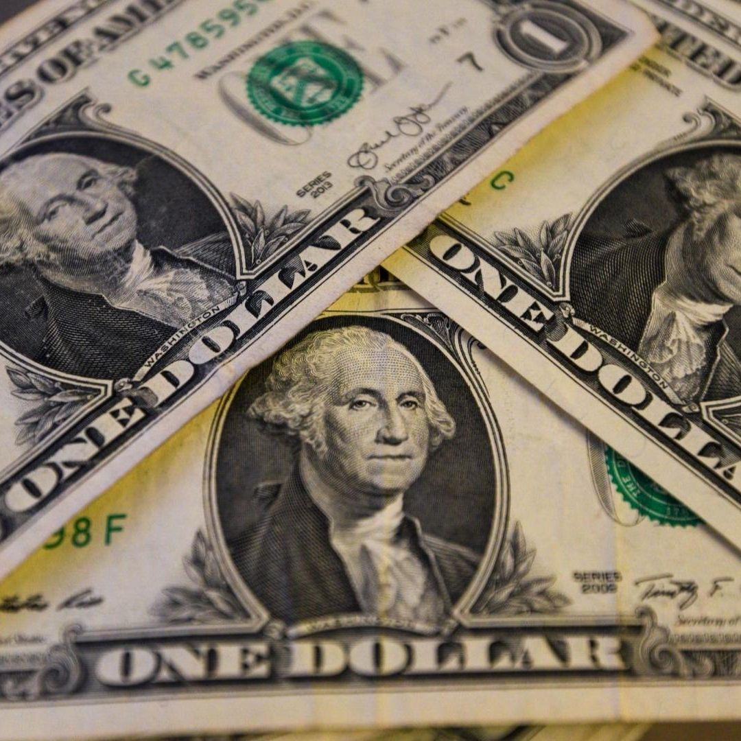 Dólar se Dispara Tras Declaración de Trump sobre Aranceles a México y Canadá, ¿En Cuánto Está?