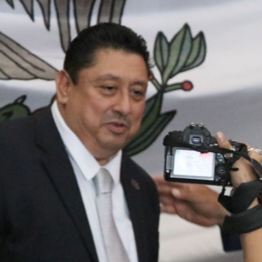 El fiscal de Justicia de Morelos, Uriel Carmona Gándara, ante el pleno del Congreso local