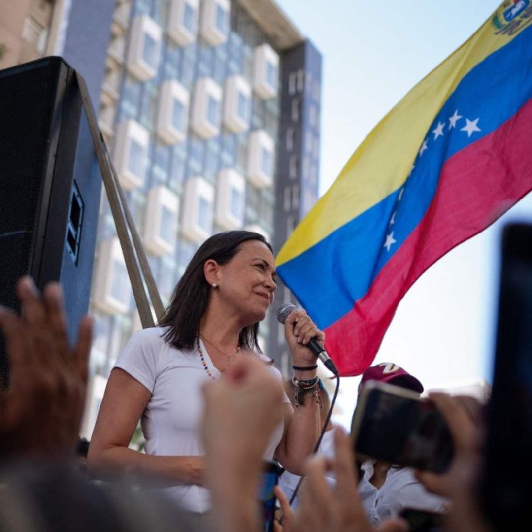 Estados Unidos sancionaría a Venezuela por inhabilitar a opositora