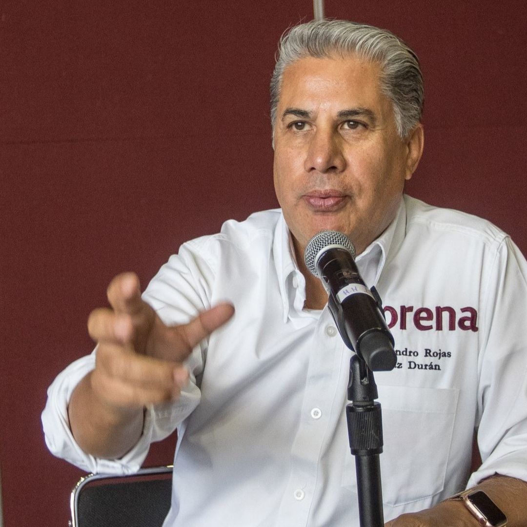 Senador suplente de Morena deja el partido y arremete contra AMLO y Sheinbaum