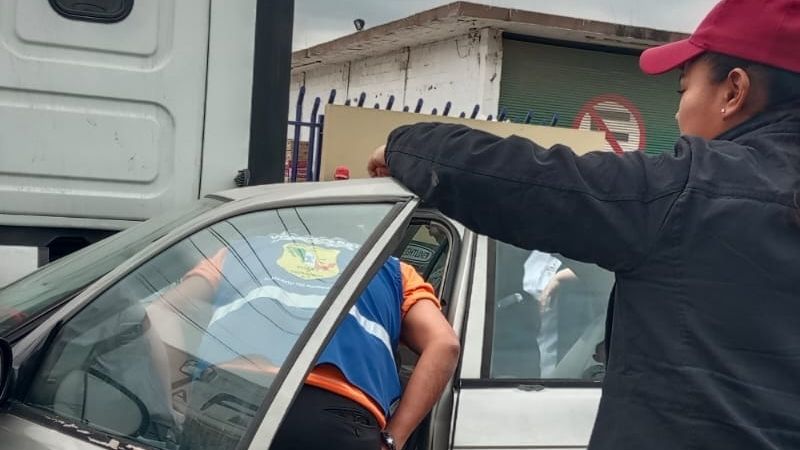 Universitarios Chocan con un Tráiler y Resulta Lesionada una Estudiante.