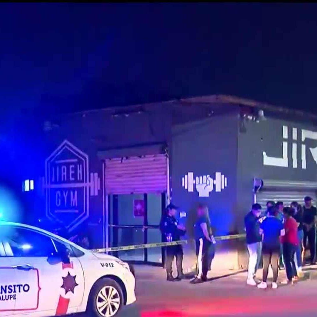 Autoridades investigan la muerte de un hombre en un gym de Guadalupe