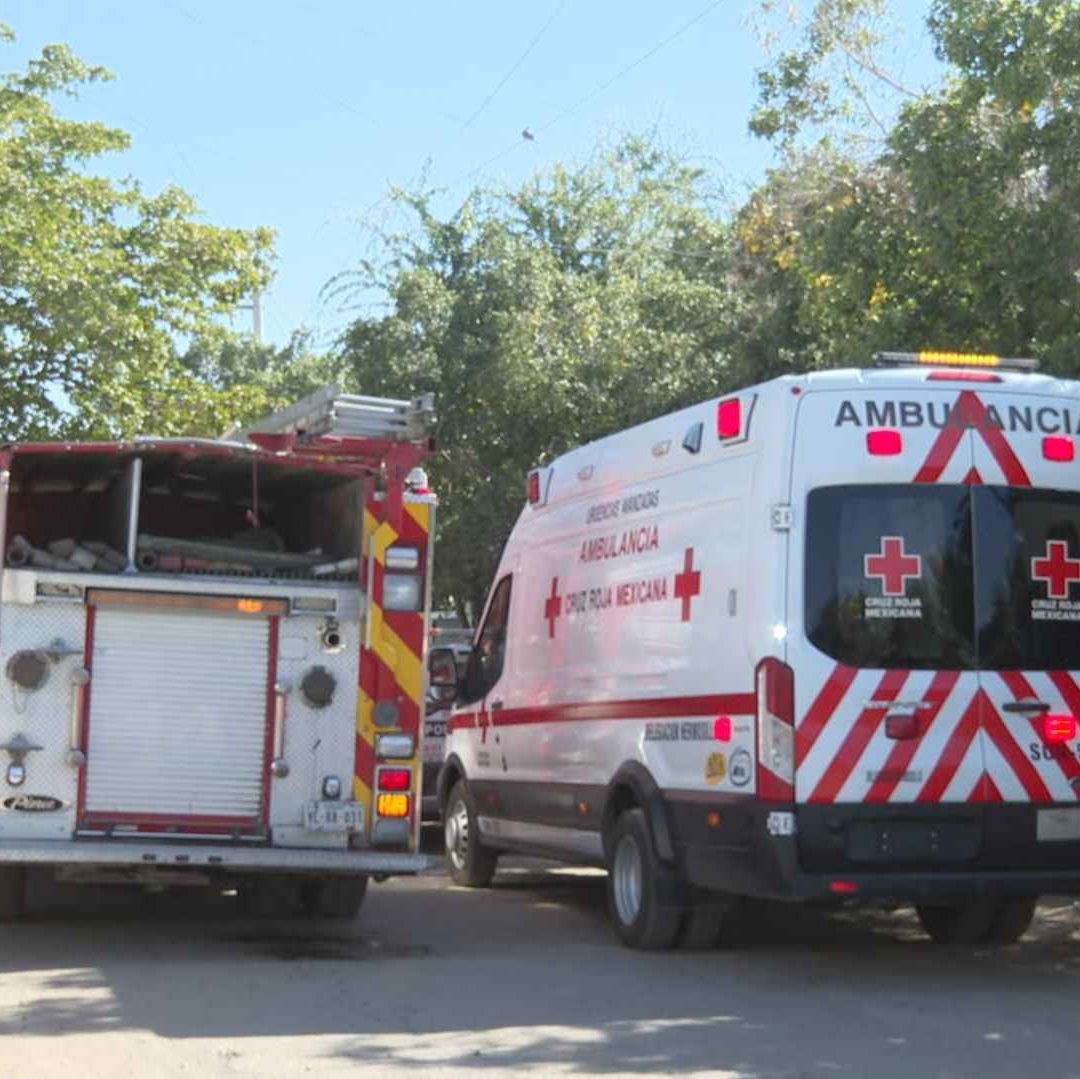 Niña de 11 Años Resultó con Cercó Encajado en el Brazo Mientras Jugaba en Hermosillo