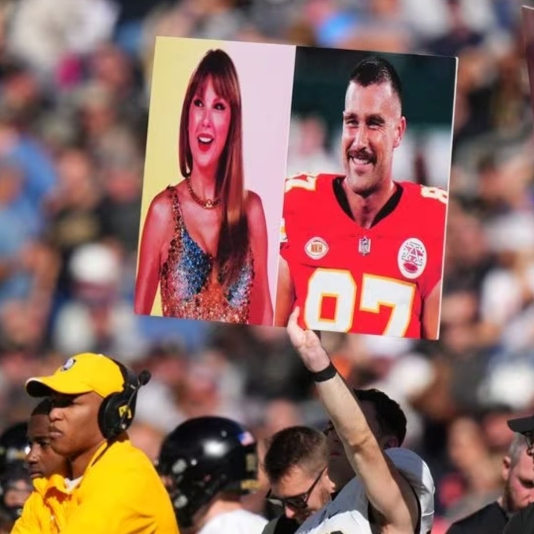 Aficionados con imágenes de Travis Kelce y Taylor Swift