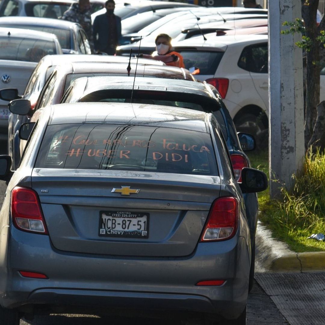 Protesta de taxistas de aplicación en Edomex