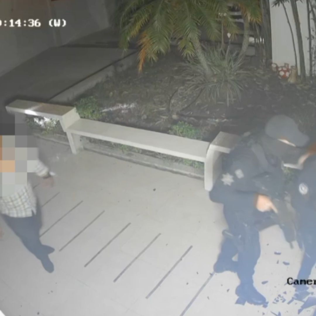 Elementos policiacos ingresaron violentamente en 5 domicilios de Nuevo Mundo en Coatzacoalcos.