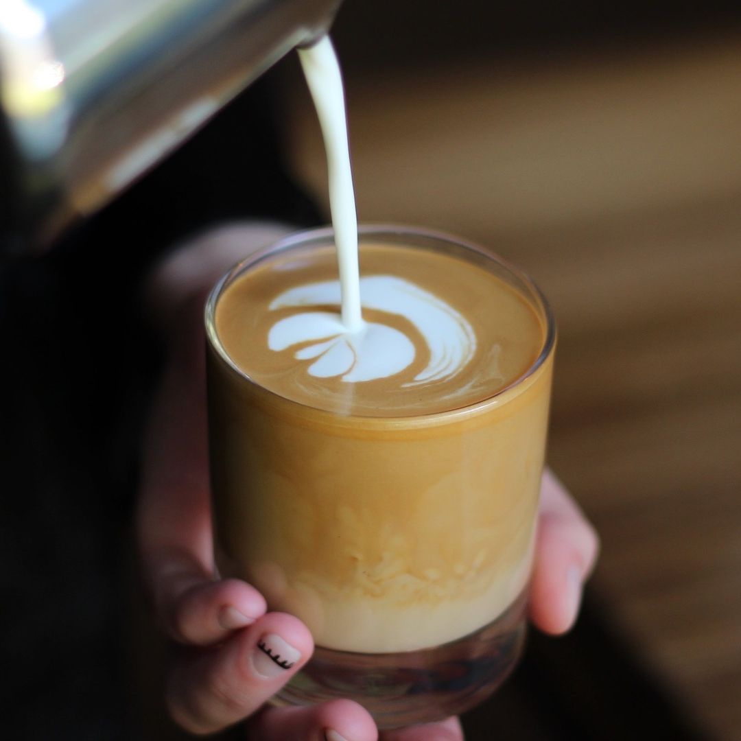 El café con leche inspira mejora en la computación cuántica