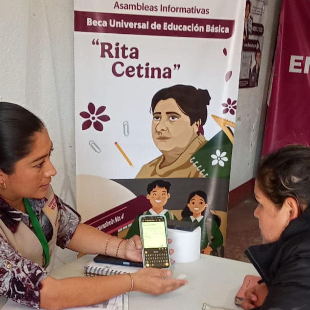 Los beneficiarios han recibido llamadas por WhatsApp de la Beca Rita Cetina con motivo del inicio de la entrega de tarjetas del Banco Bienestar