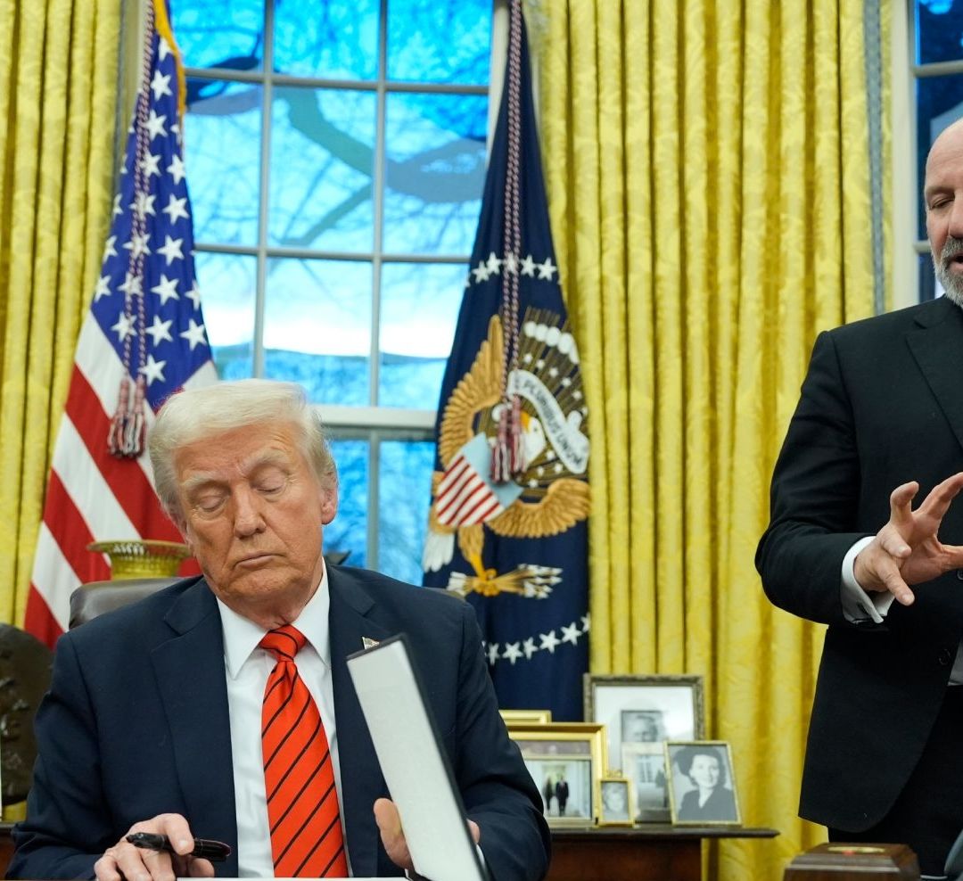 Trump Anuncia Aranceles a Todas las Importaciones de Acero y Aluminio