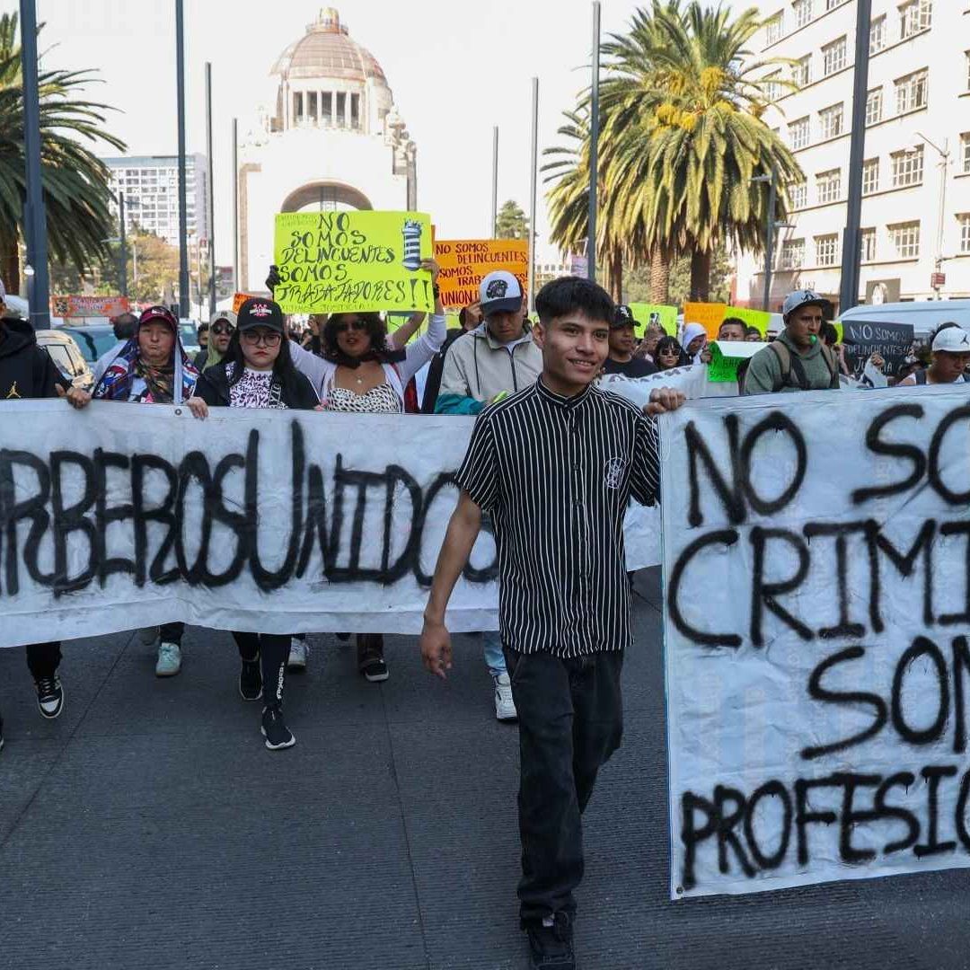 Protesta de barberos de Edomex en la CDMX.