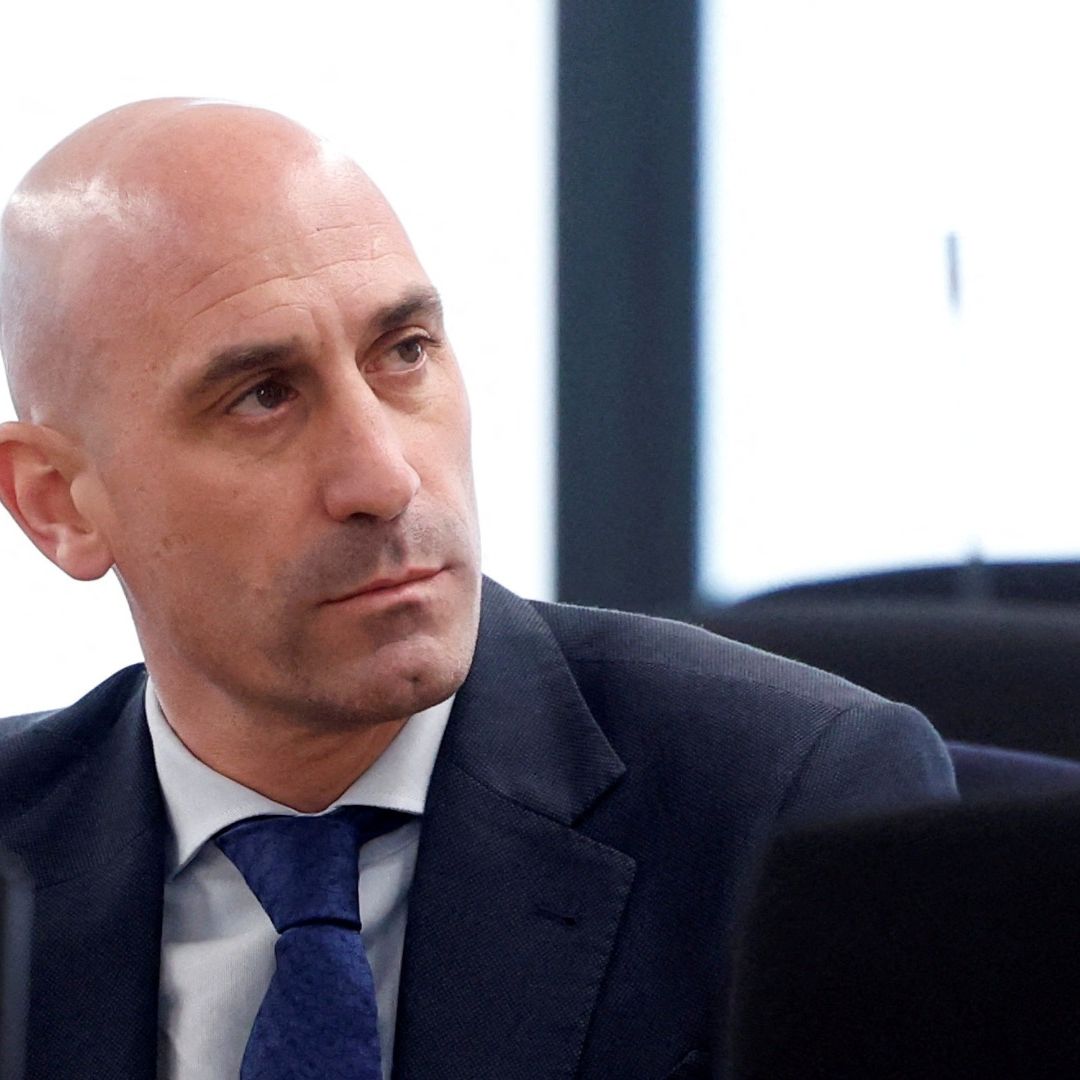 Luis Rubiales, "Totalmente Seguro" de que Jenni Hermoso Consintió el Beso