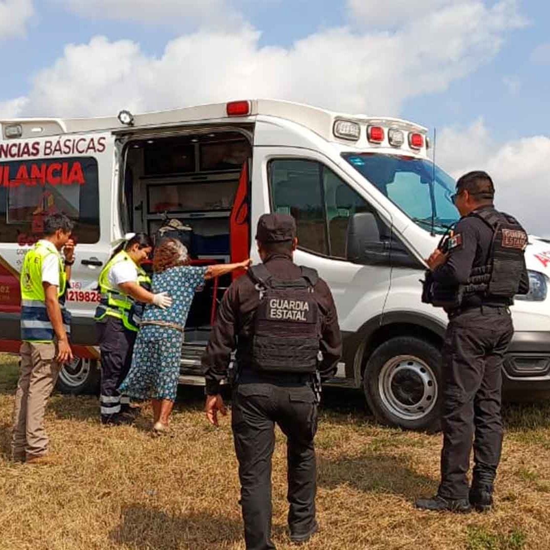 Encuentran a una Abuelita Desorientada que Caminaba por la Carretera Tampico-Mante