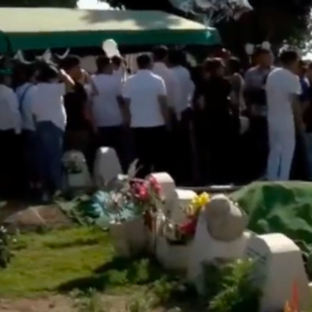 Cientos de Personas Dieron el Último Adiós a Mateo Santiago, Niño de 12 Años Asesinado en León. Foto: Daniel Olvera.