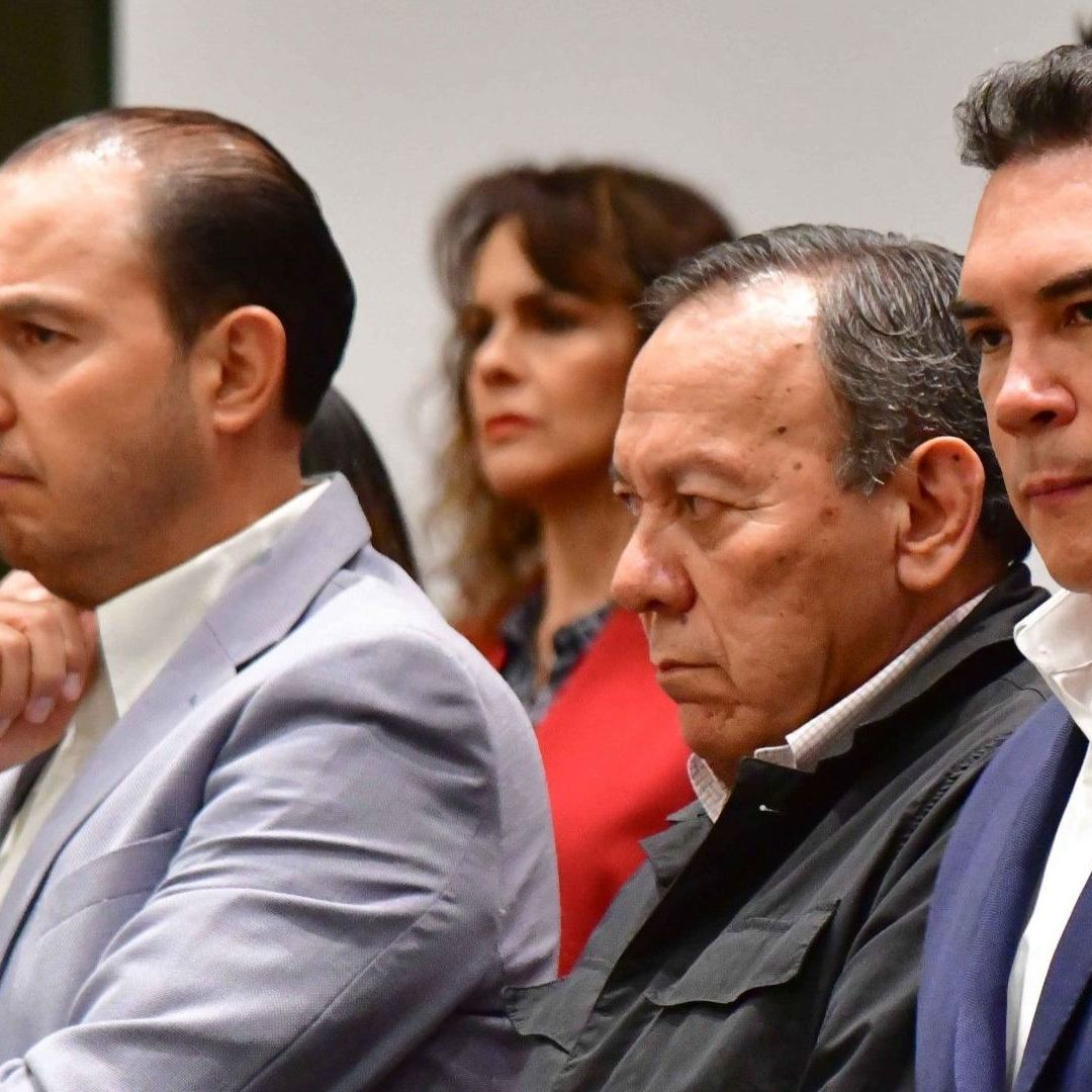 Los dirigentes nacionales Marko Cortés (PAN), Alejandro Moreno (PRI) y Jesús Zambrano, (PRD)