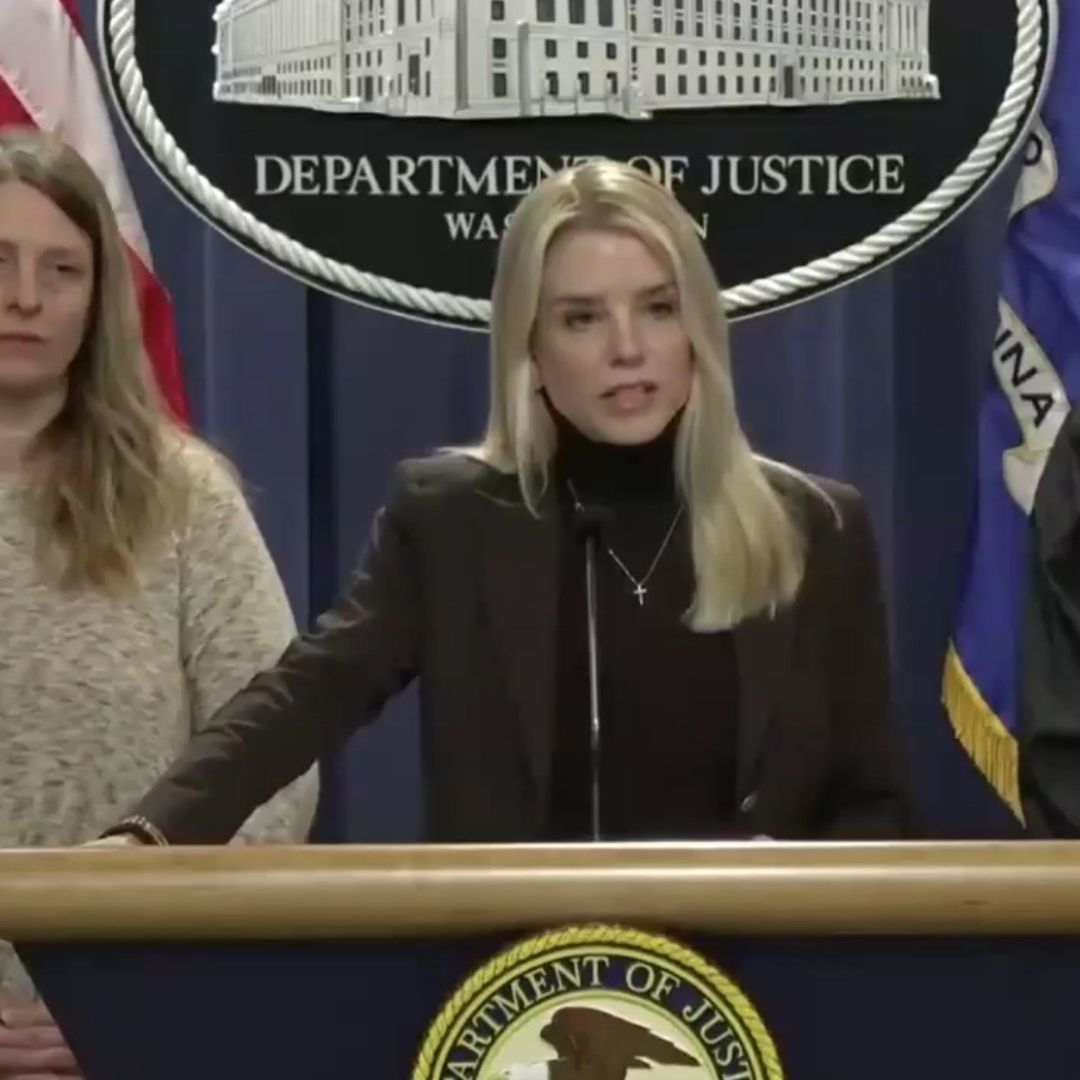 La acción legal se produce por instrucciones directas del presidente Trump.