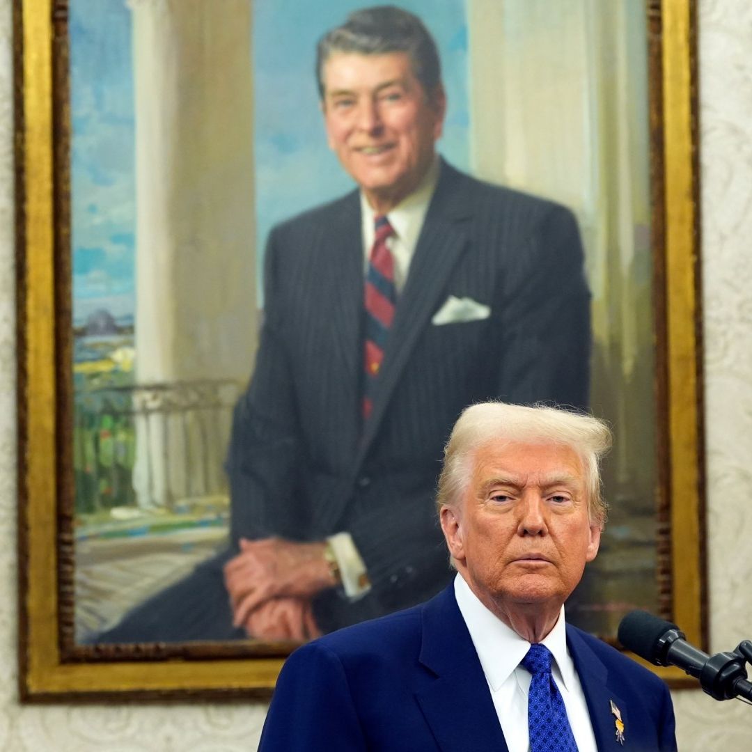 El presidente Donald Trump no hace caso a las advertencias de los econimistas en el tema de los aranceles