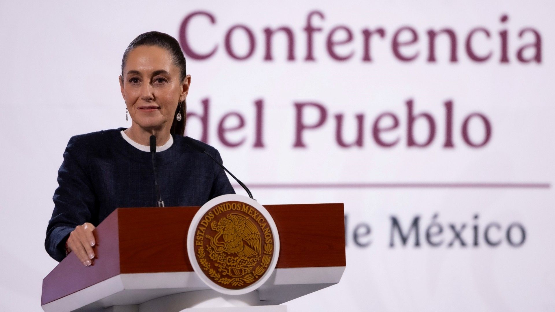 La presidenta de México, Claudia Sheinbaum, en la conferencia mañanera de hoy 14 de febrero de 2025