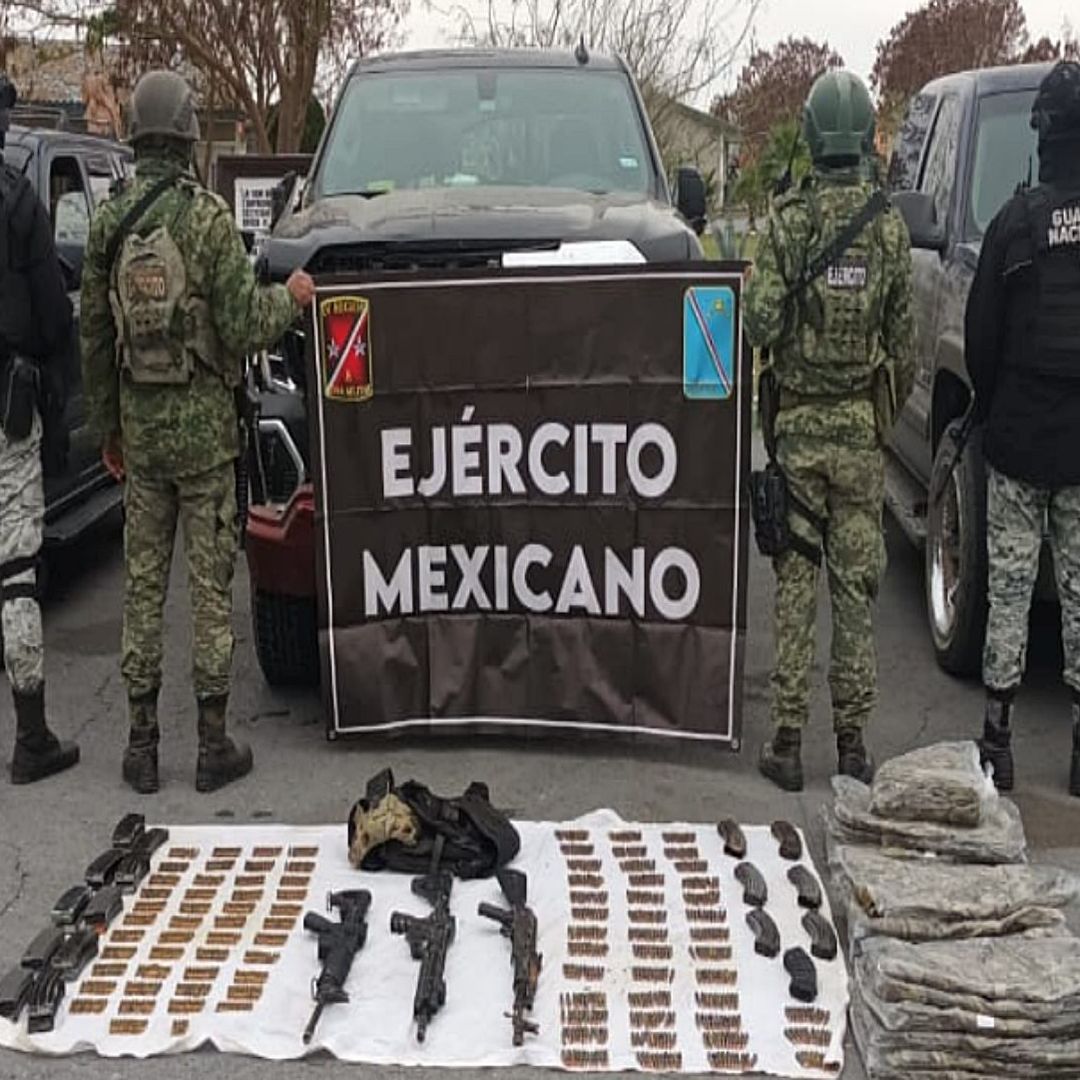 Armas, municipios y uniformes decomisados durante acción en Tamaulipas
