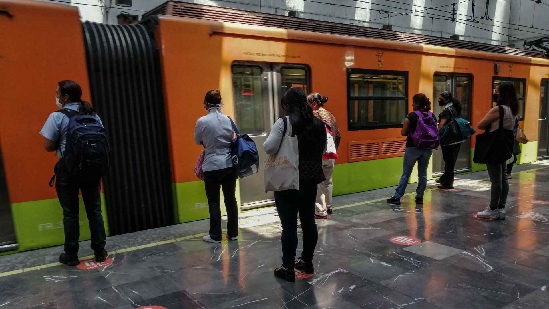 Usuarios del Metro de la CDMX