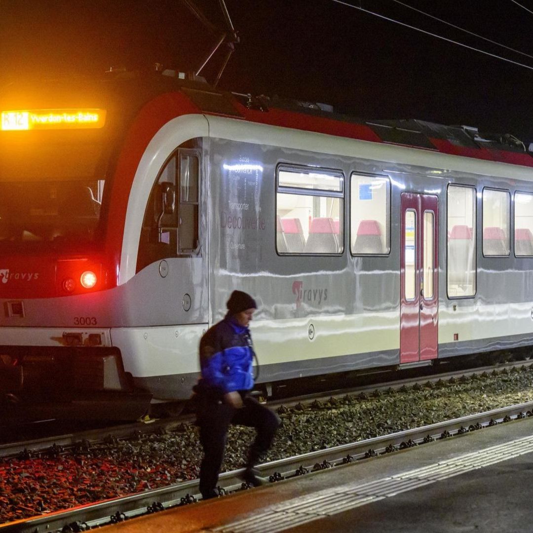 Policía Mata a Hombre Armado con Machete; Secuestró a 15 Personas en Suiza
