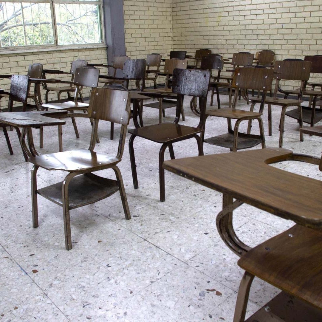 Aula vacía en escuela de Monterrey en enero de 2025