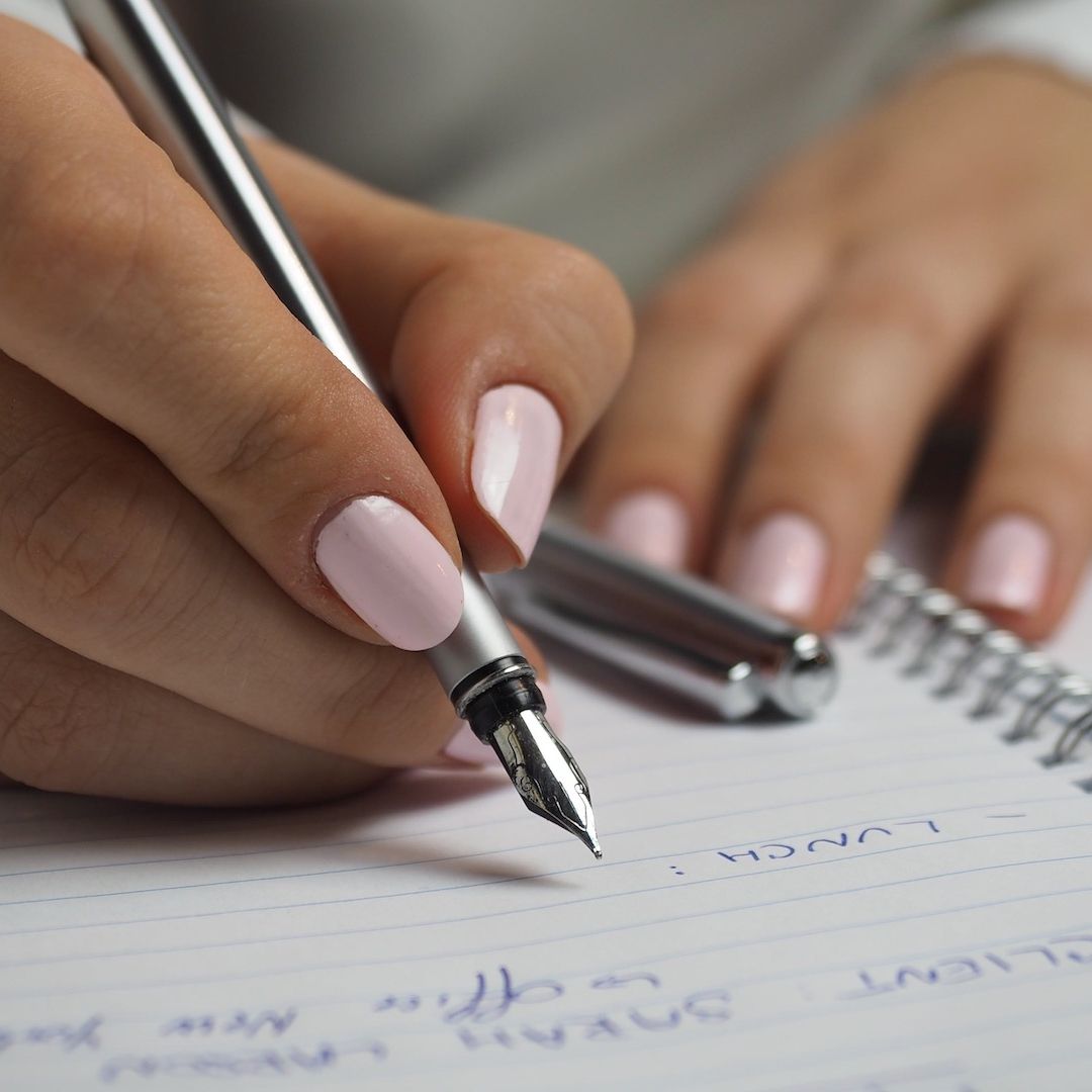 Escribir a mano, mejor que teclear para el estudio