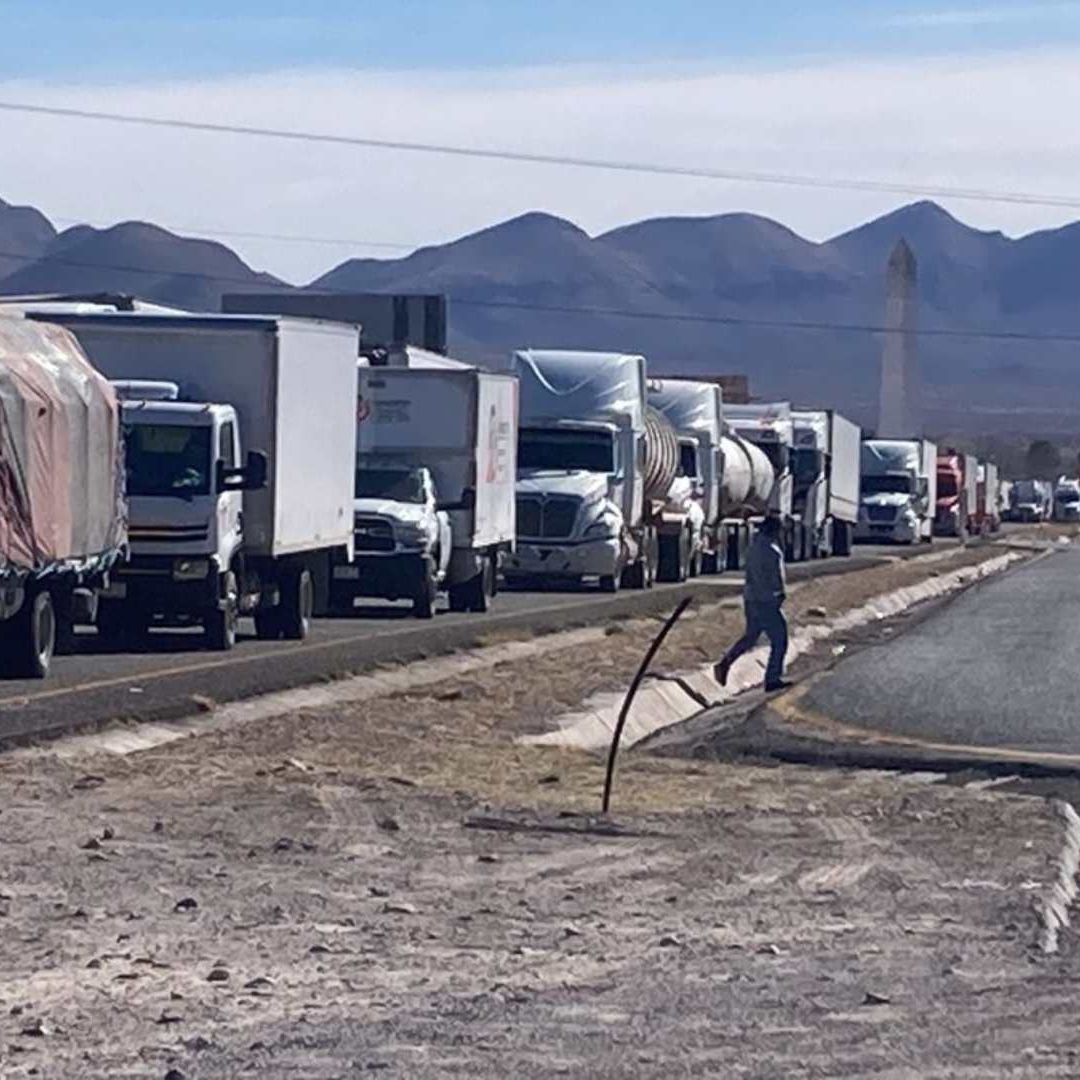 Por casi 24 horas ha permanecido cerrada la carretera 45 que conduce de Chihuahua a Ciudad Juárez. Foto: N+