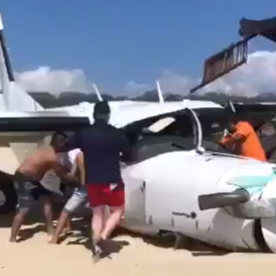 Desplome de Avioneta Deja Un Muerto y 5 Heridos en Puerto Escondido en Oaxaca