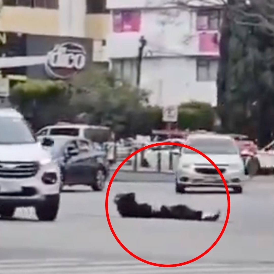 Hombre Acostado en la Calle Sobre el Bulevar 5 de Mayo Frente a la Fiscalía de Puebla