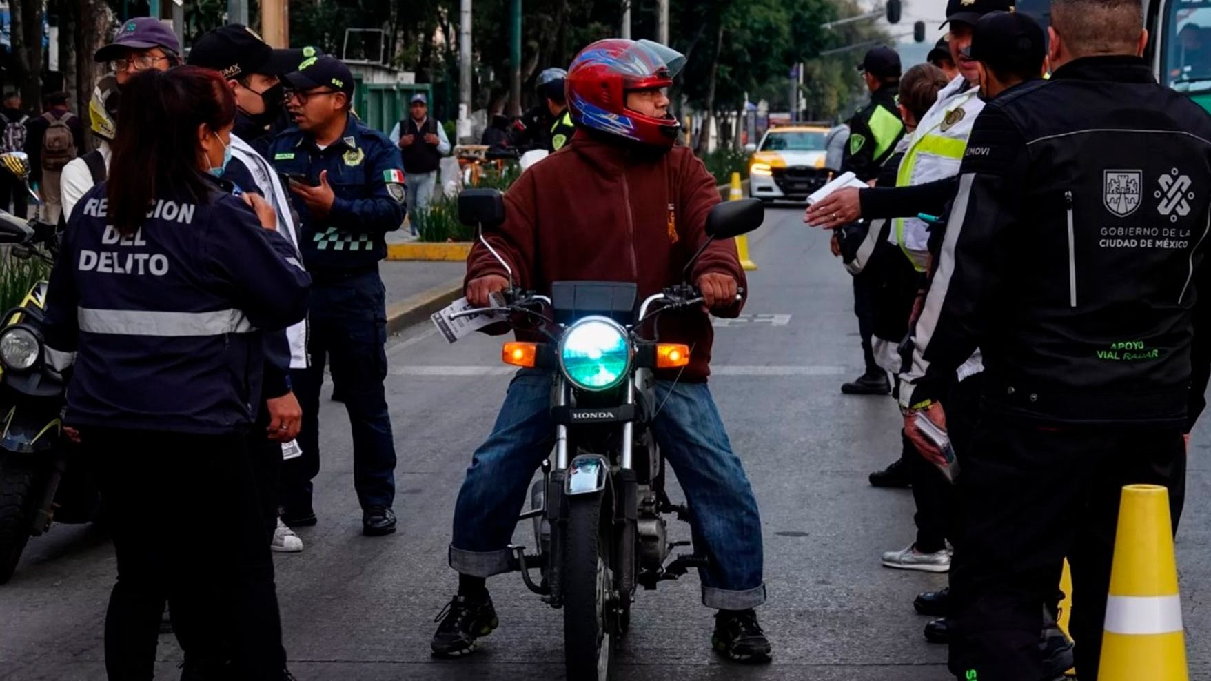 Operativos SSC contra invasores de ciclovías