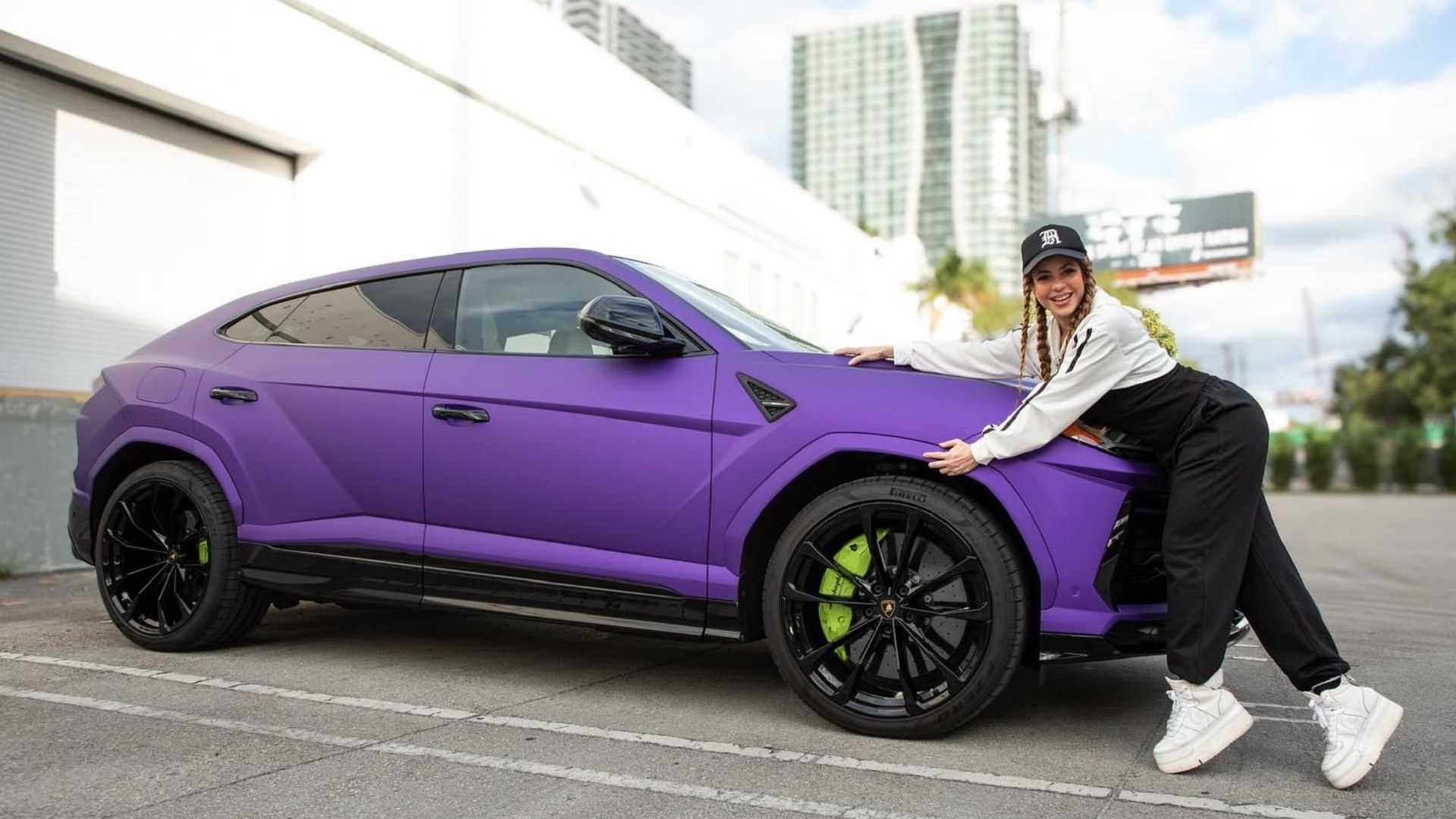 Fan venderá Lamborghini de Shakira